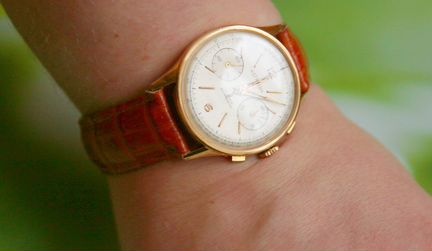 Швейцарский хронограф Astrolux 38мм золото 750 пр