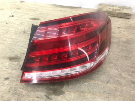 Фонарь LED задний правый Mercedes E W212 2013-2016