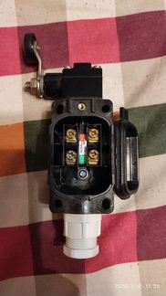 Концевой выключатель Telemecanique XCK-S