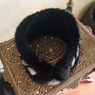 Натуральный меховой воротник или повязка на голову