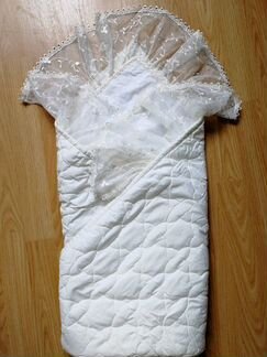 Конверт на выписку молочного цвета