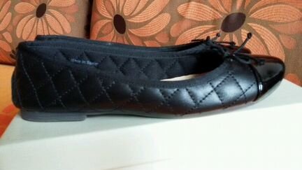 Балетки Bata новые кожа черные