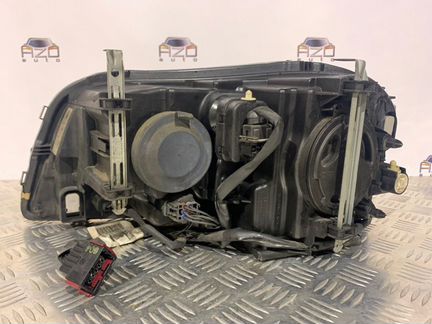 Фара правая Volvo Xc90 1 2005