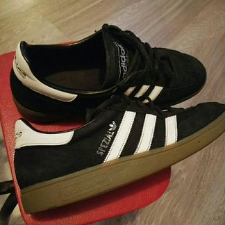 Кроссовки adidas spezial