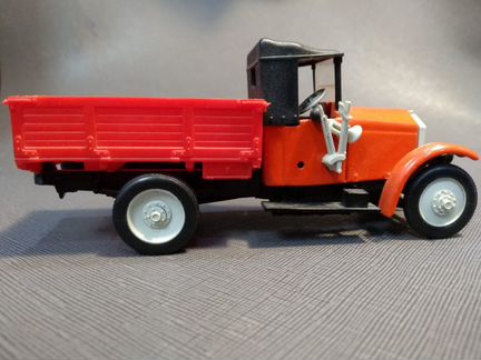 Модель Амо СССР 1:43