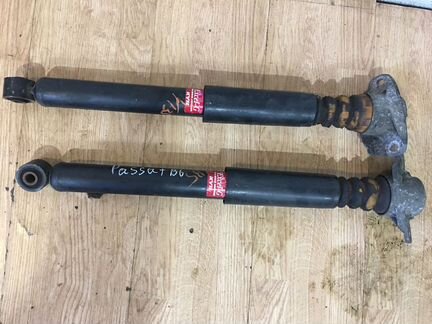 Задний амортизатор Фольксваген Пассат