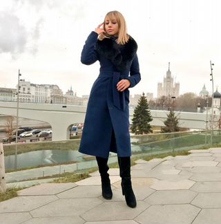 Зимнее пальто с натуральным мехом