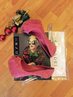 Новые розовые туфли на каблуках Casadei (оригинал)