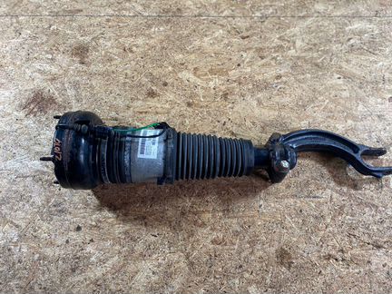 Пневмостойка Audi A8 D4/4H 2012г