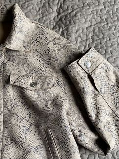 Куртка накидка легкая змеиная расцветка