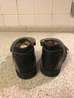Тотто кожаные босоножки,21 р