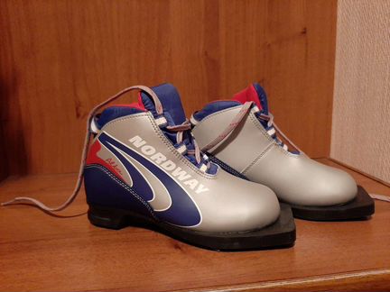 Лыжные ботинки Новые Nordway