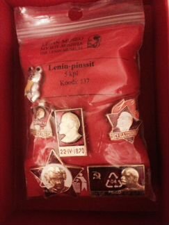 Значки разные, с изображением Ленина