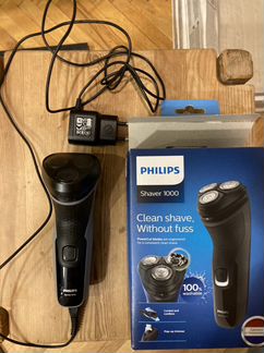 Электробритва Philips Series 1000