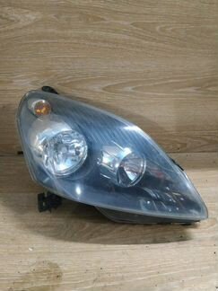 Фара правая Opel Zafira
