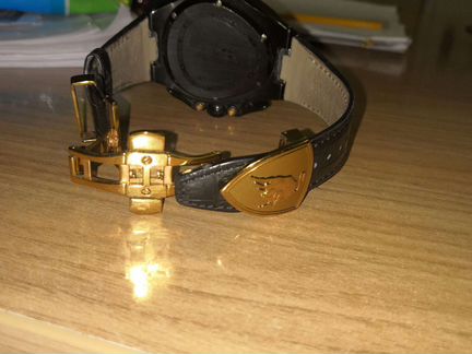 Часы Tonino lamborghini