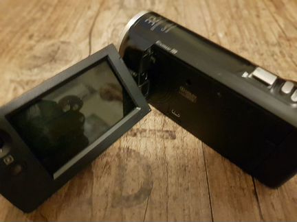 Видеокамера Sony HDR-CX220