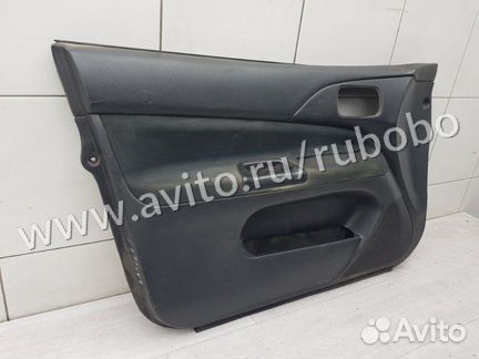 Обшивка двери передняя левая Mitsubishi Lancer 9