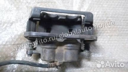 Honda Accord 8 Суппорт передний правый. 2,4л