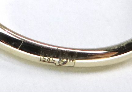 Золотое кольцо 585 пробы с бриллиантом 0.19 ct