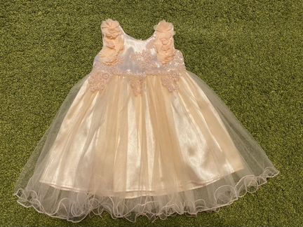 Праздничное, красивое платье