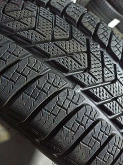 245/40/20 Pirelli Sottozero 3