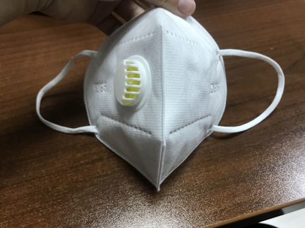 Маска защитная для лица KN95