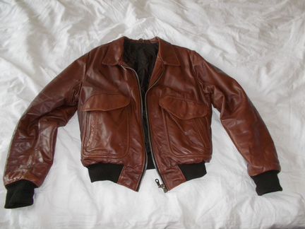 Кожаная куртка пилот, бомбер