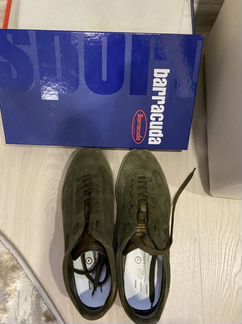 Кроссовки