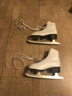 Коньки фигурные женские
