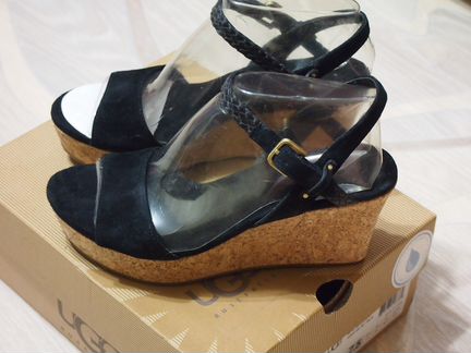 Босоножки UGG р 7.5