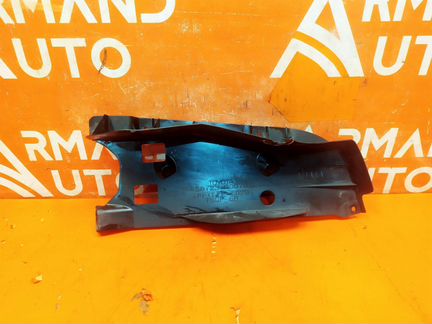 Пыльник бампера задний правый Toyota Land Cruiser