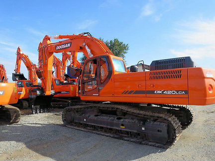 Гусеничный экскаватор DOOSAN DX420LCA