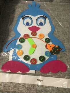 Развивающий коврик с часиками из фетра