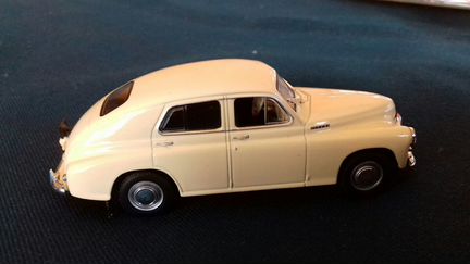 Модели автомобилей зим и Победа