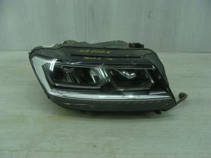 Фара правая Volkswagen Tiguan