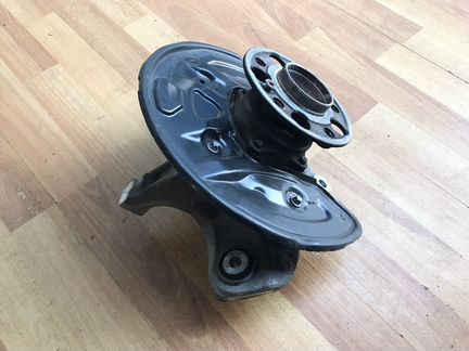 Кулак задний левый Mercedes W213 C238 X253 C253