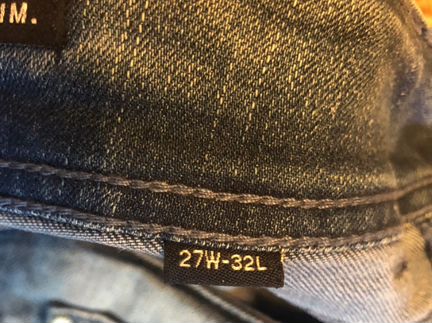 Джинсы superdry