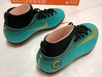 Новые детские футбольные бутсы Nike 35 размер