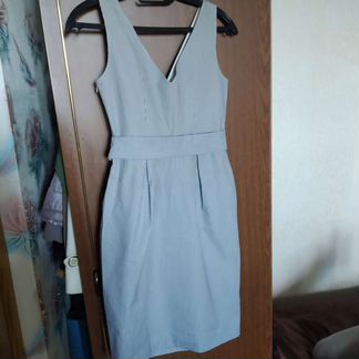 Платье Moschino