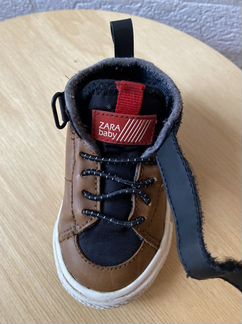 Детские ботинки Zara